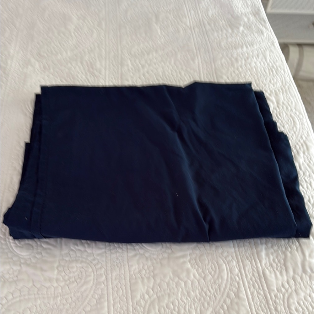 Amazon Basics Navy Blue Sheet Set